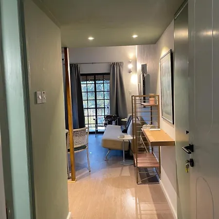 Calming Mountain View With Balcony & Free Parking Near Kakopetria * ニコシア