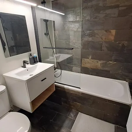 Calming Mountain View With Balcony & Free Parking Near Kakopetria Nicosia