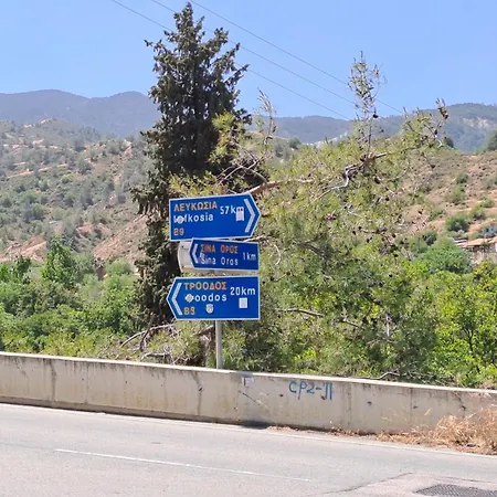 Calming Mountain View With Balcony & Free Parking Near Kakopetria Διαμέρισμα