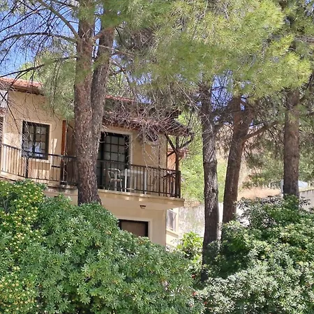 Calming Mountain View With Balcony & Free Parking Near Kakopetria 아파트 니코시아