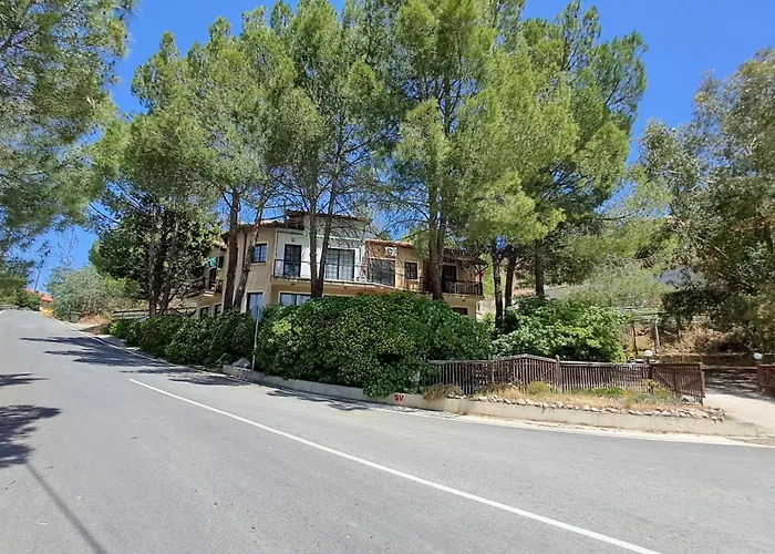Calming Mountain View With Balcony & Free Parking Near Kakopetria Nikósie